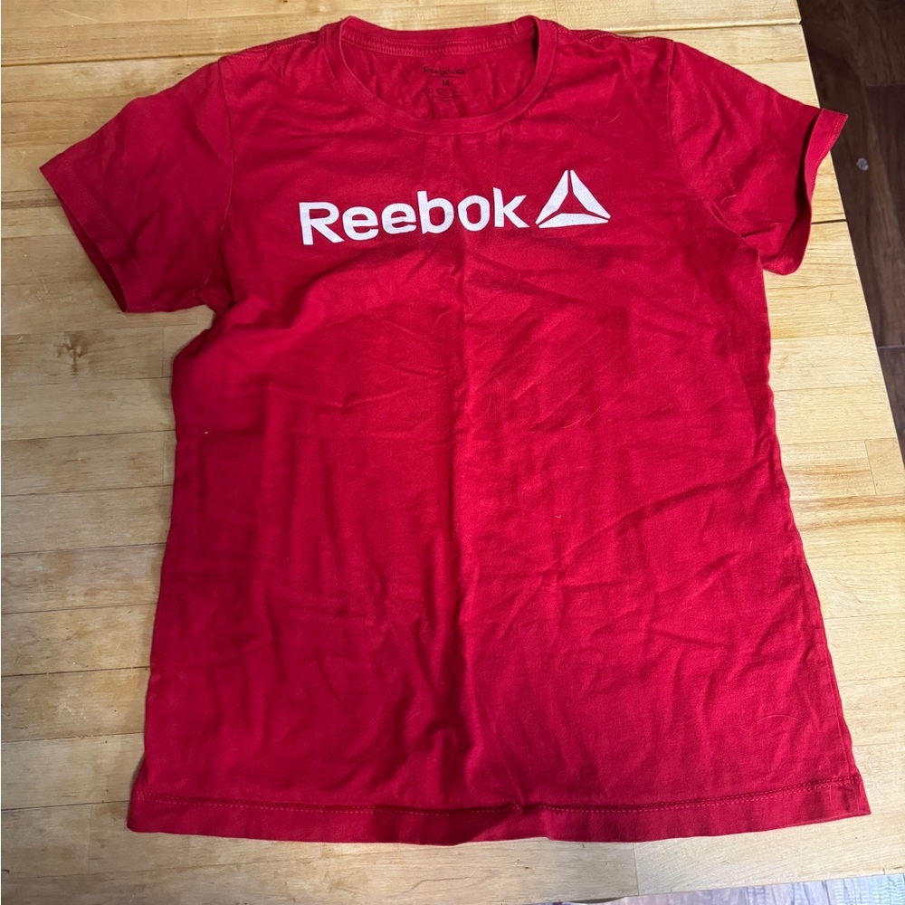 Women’s medium Reebok shirt red